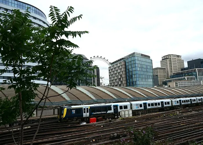 Walrus Bar AndHostal